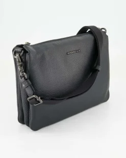 Mellow Leather Crossover Handtasche in Schwarz