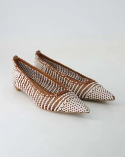 N818-405 Ballerinas in Braun