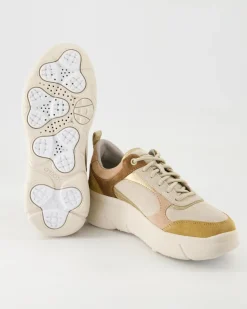 Nebula 2.0 Sneaker in Beige