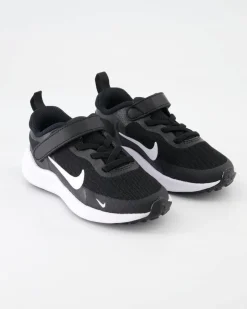 Revolution 7 Sneaker in Schwarz