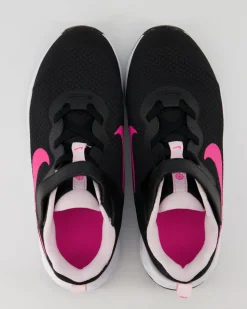 Revolution Sportschuhe in Schwarz