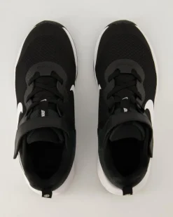 Revolution Sportschuhe in Schwarz