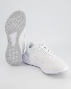 Revolution Sportschuhe in Weiß