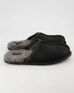 Scuff Hausschuhe in Schwarz