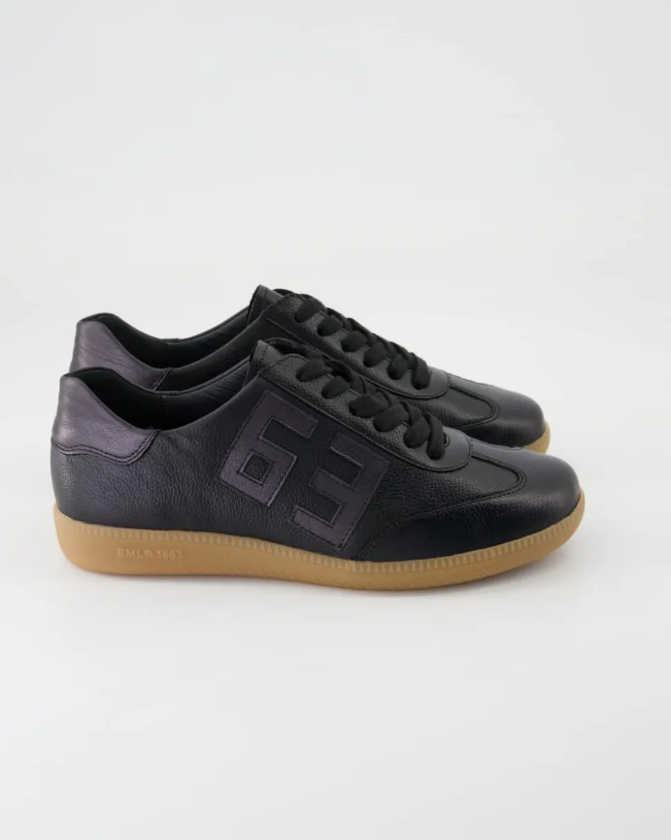 Steffi Sneaker