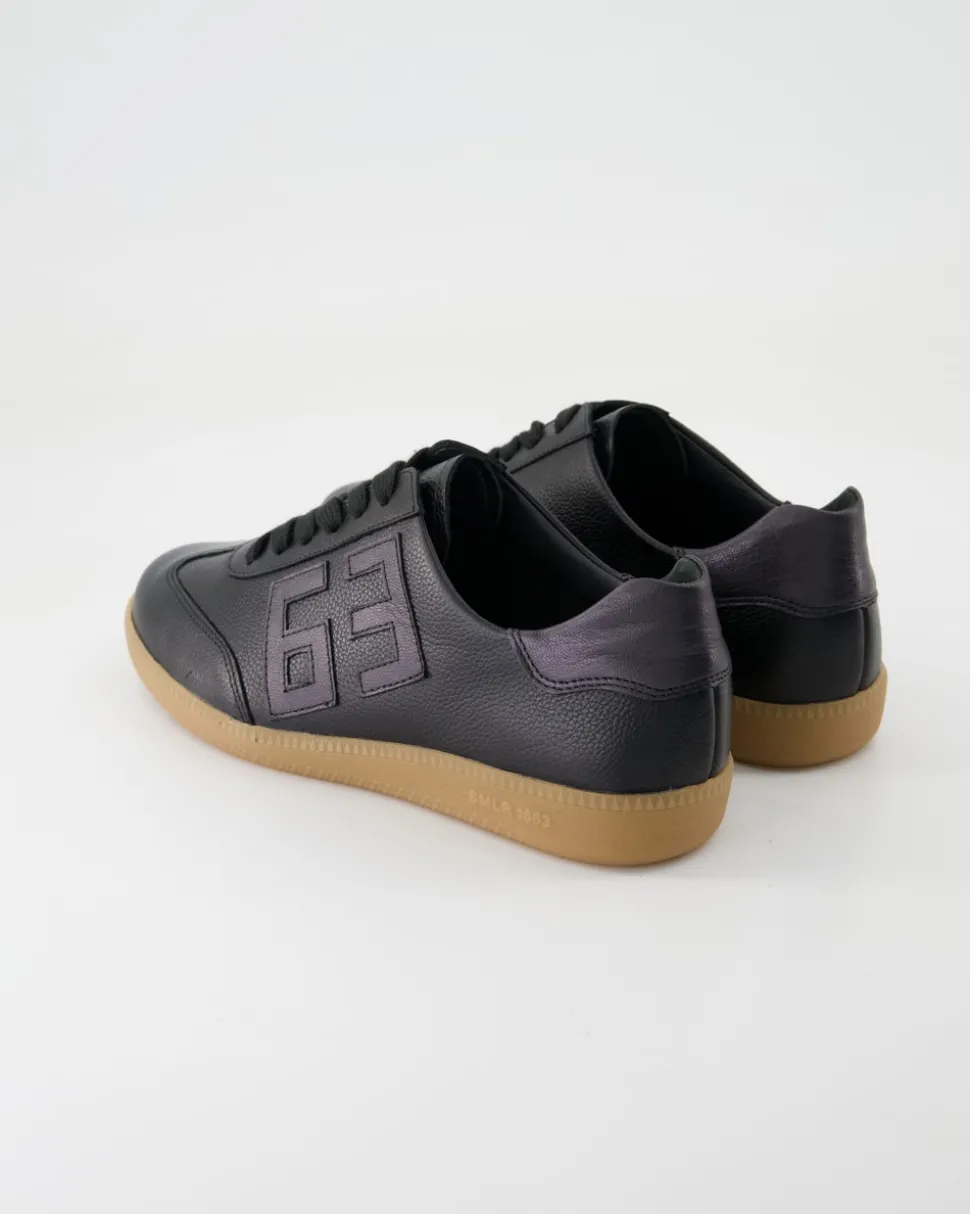 Steffi Sneaker
