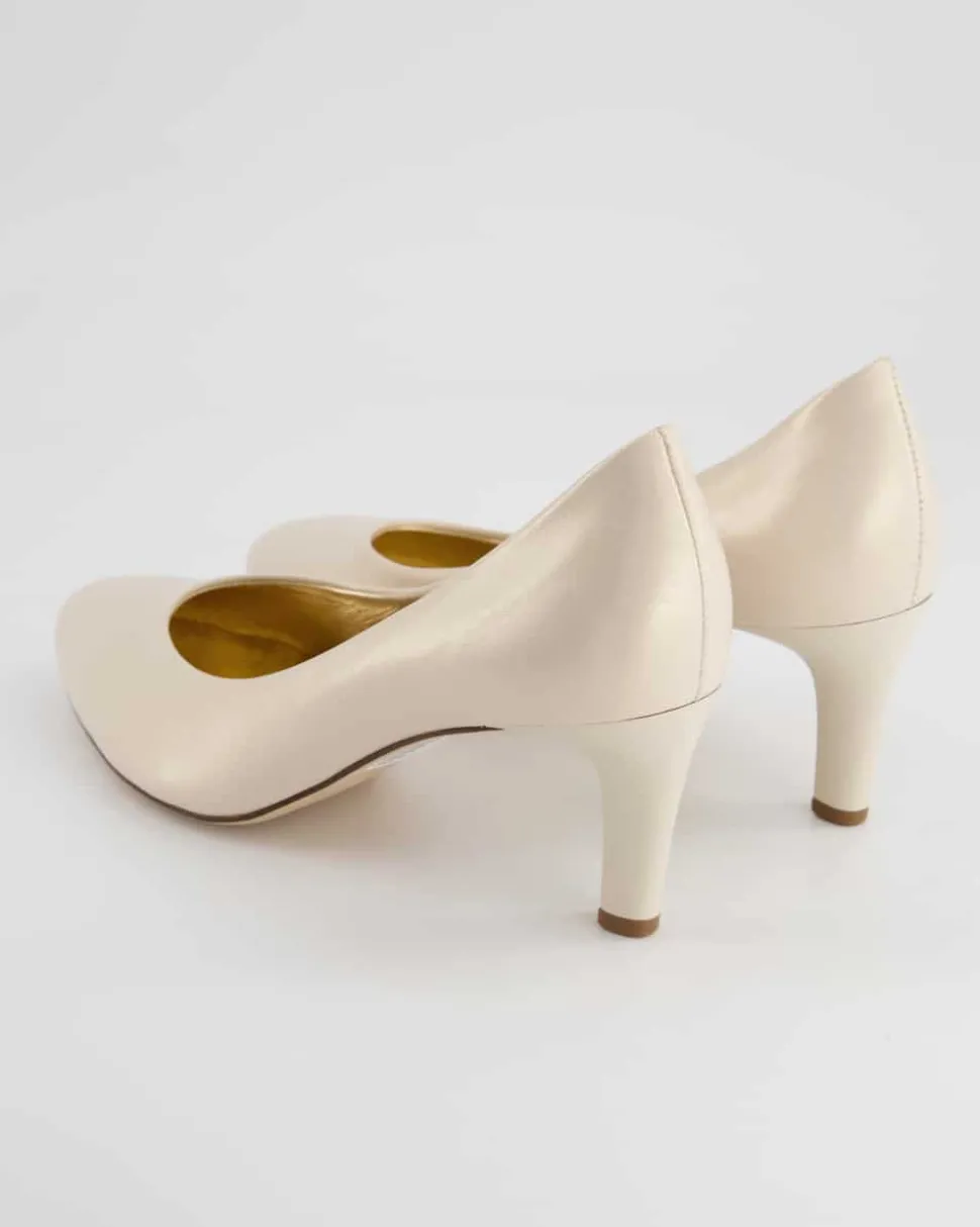 Studio 60 Pumps in Beige