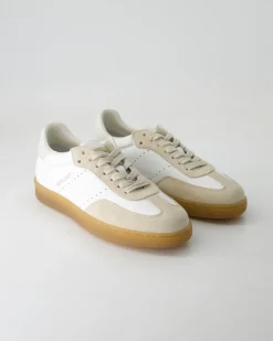 Swing Court Sneaker in Beige