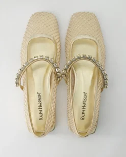 V250507 Ballerinas in Gold