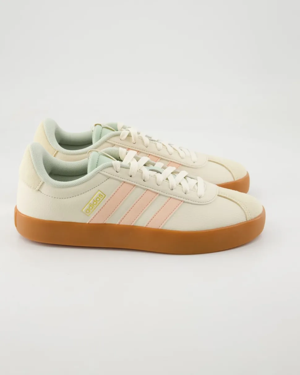 VL Court 3.0 Sneaker in Beige